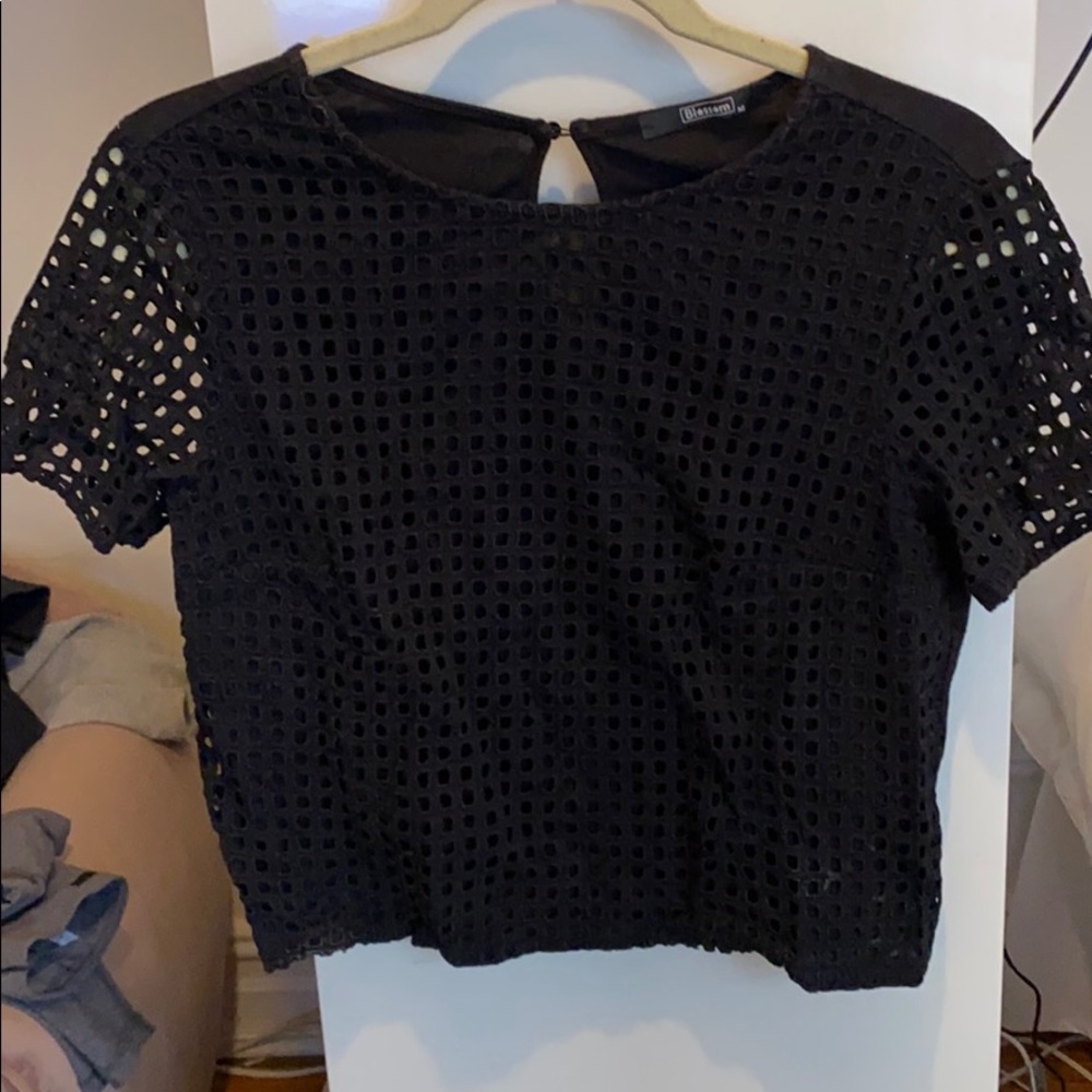 Super cute top!